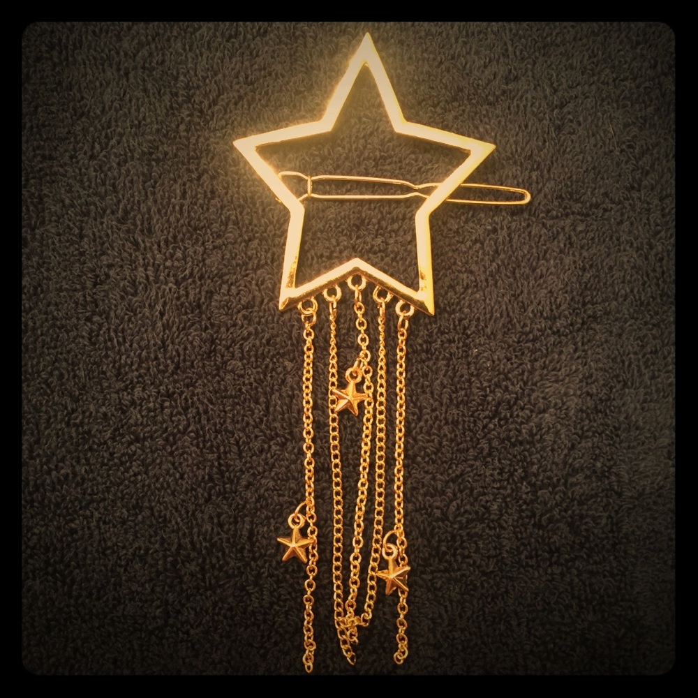 NWOT Gold Star Hair Clip with star charms